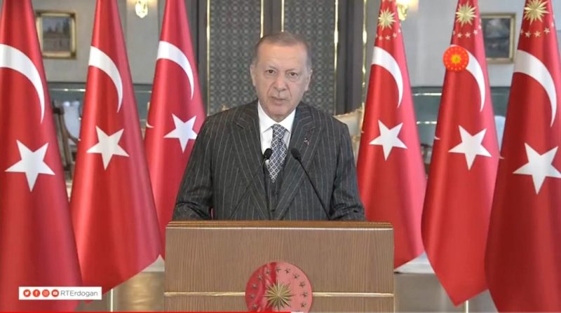 “Η Τουρκία δεν αποτελείται από τα σύνορα της, τα σύνορα της καρδιάς μας είναι τόσο πλατιά που…”